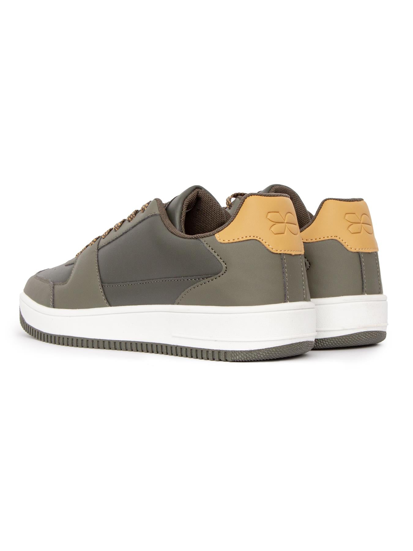 Mens Toribio Trainers Olive