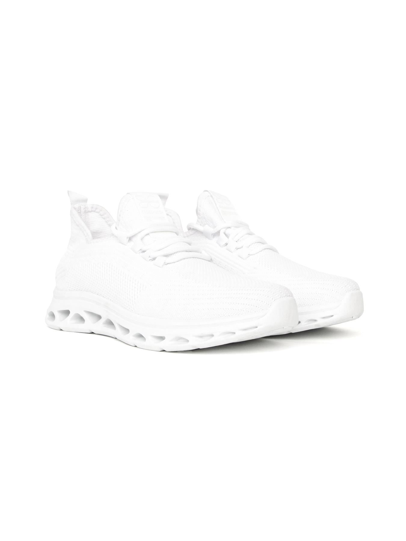 Trebedw Trainers White