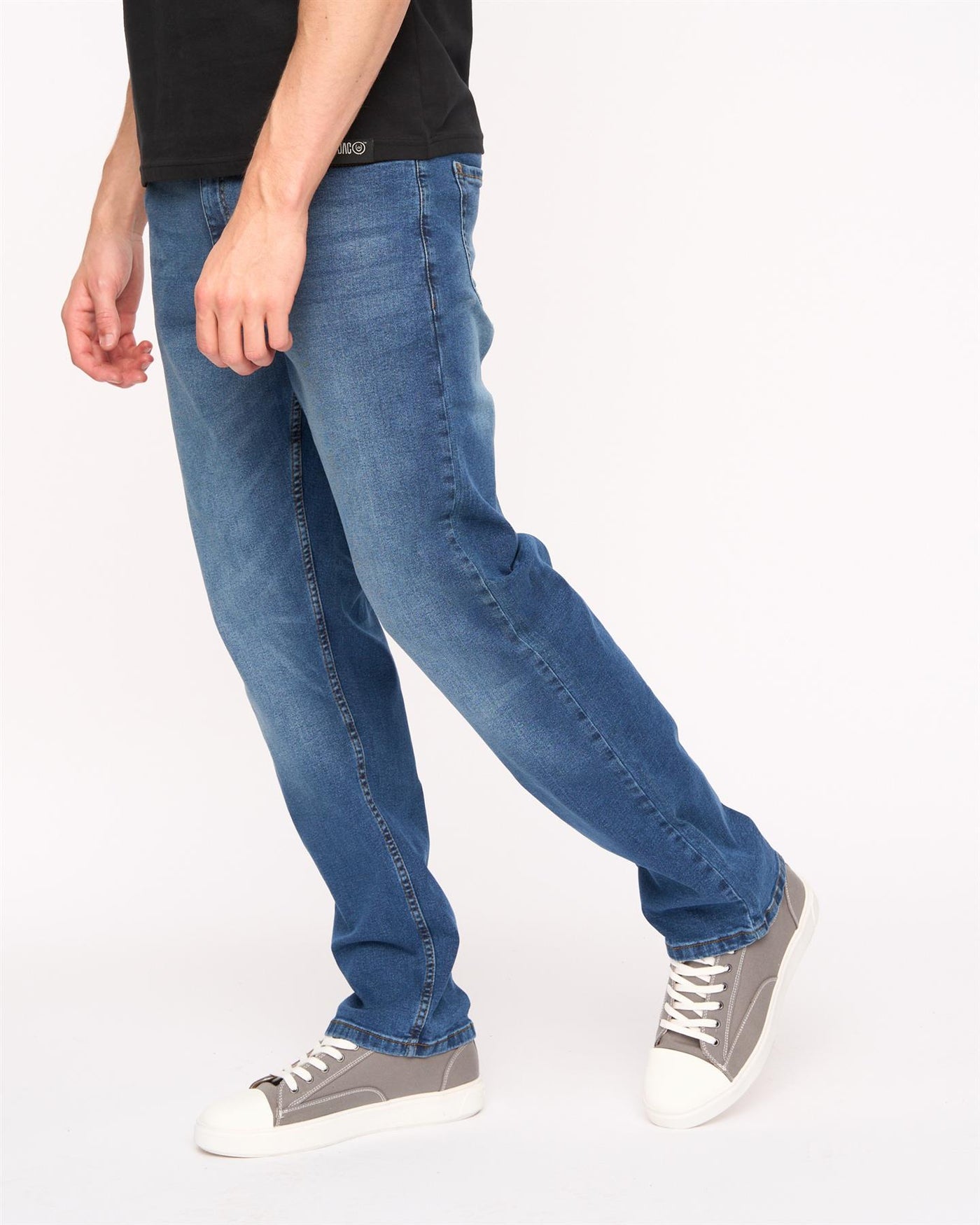 Mens Kelvyn Relaxed Fit Jeans Mid Wash