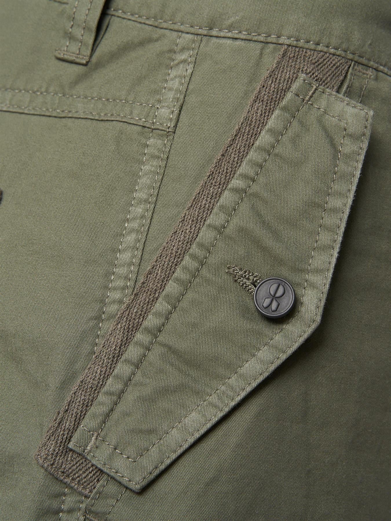 Kyron Cargo Shorts Olive