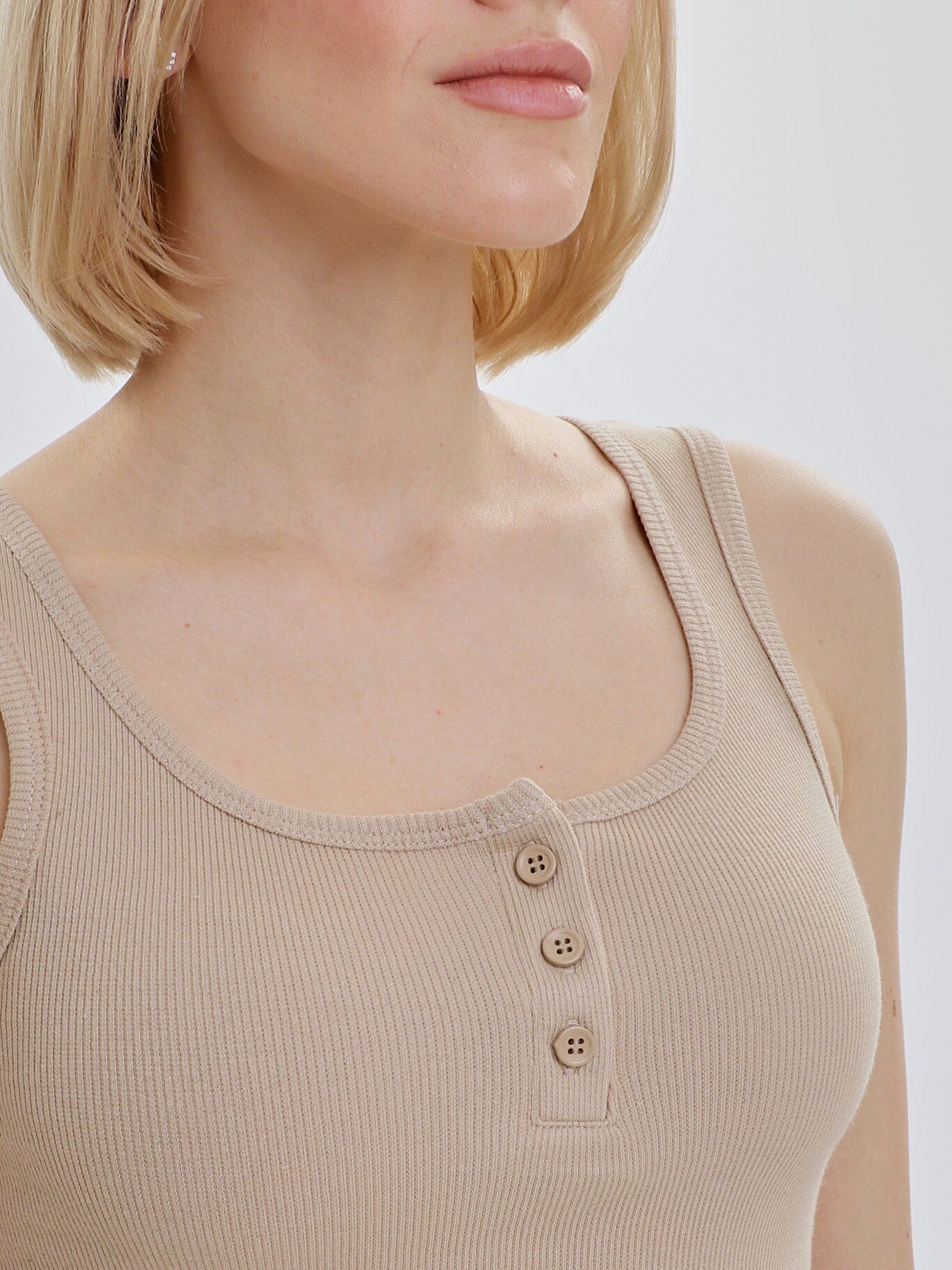 Womens Mercan Crop Vest Beige