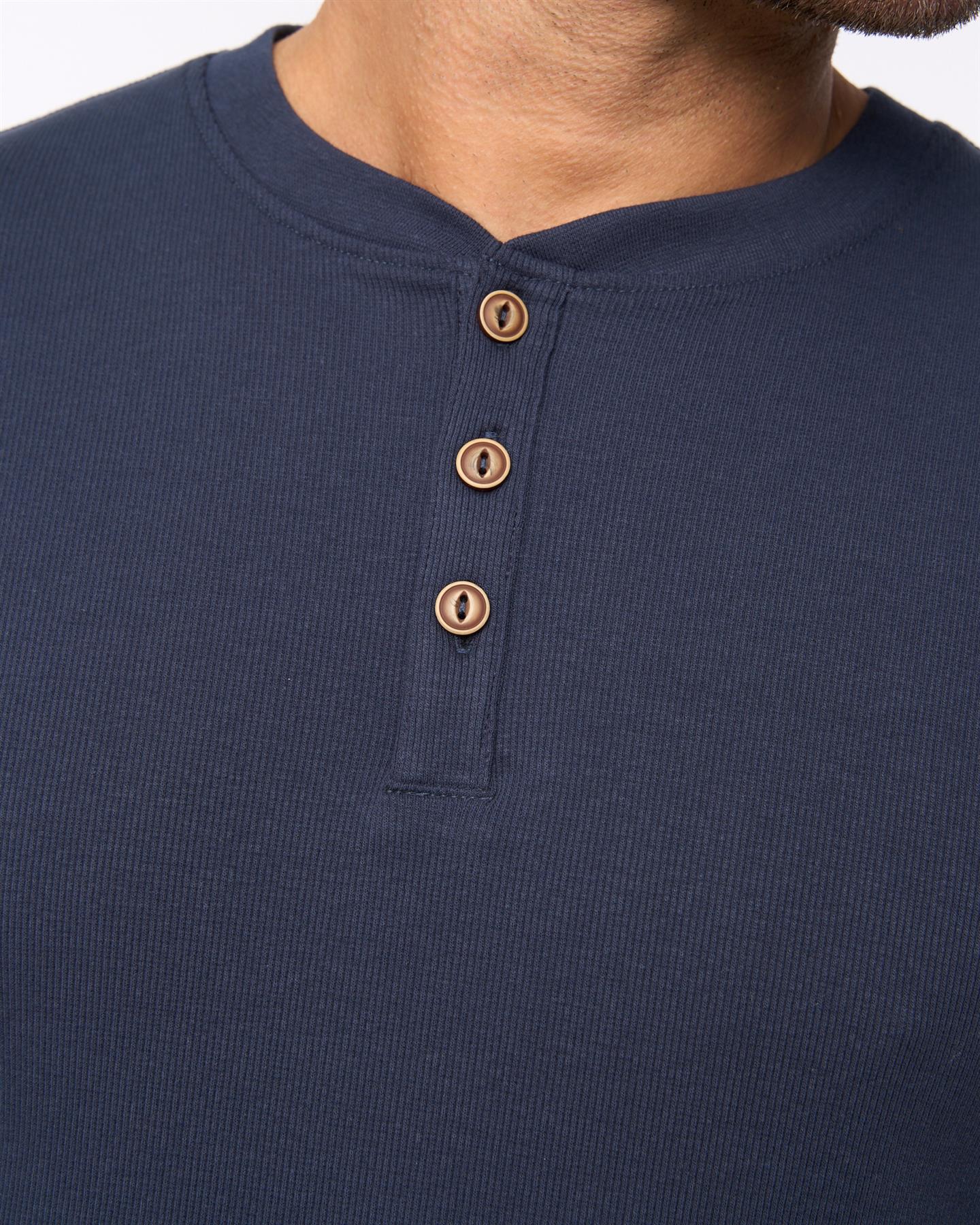 Mens Emberton T-Shirt Navy