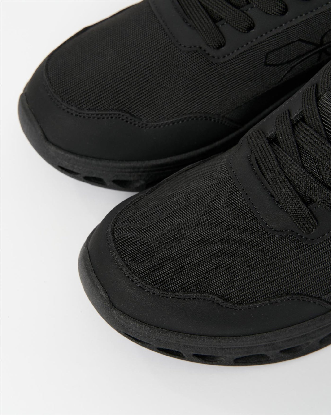 Mens Jesmond Trainers Black/Black