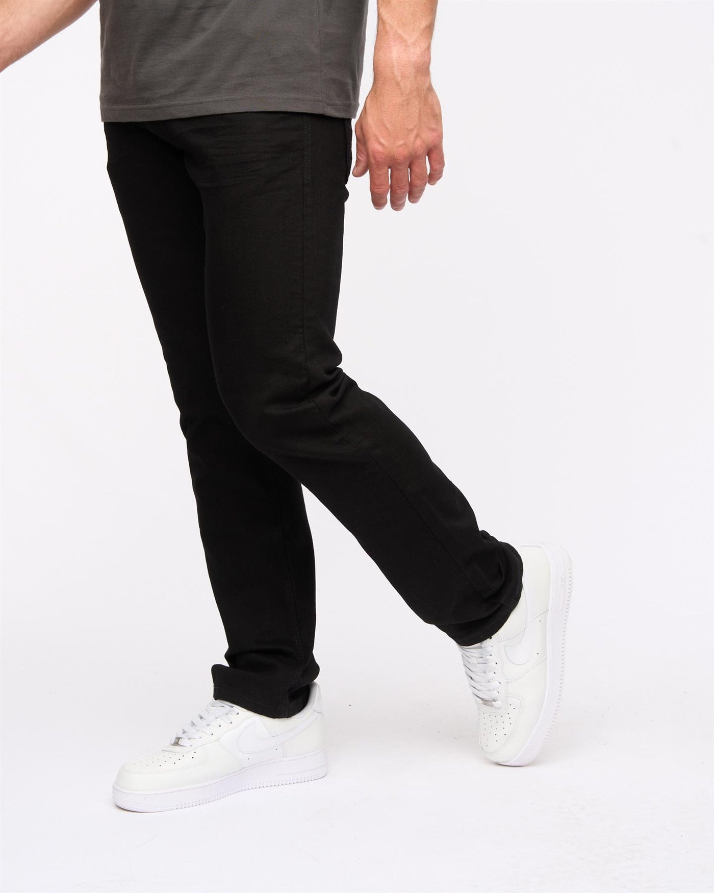 Cadman Straight Jeans Solid Black
