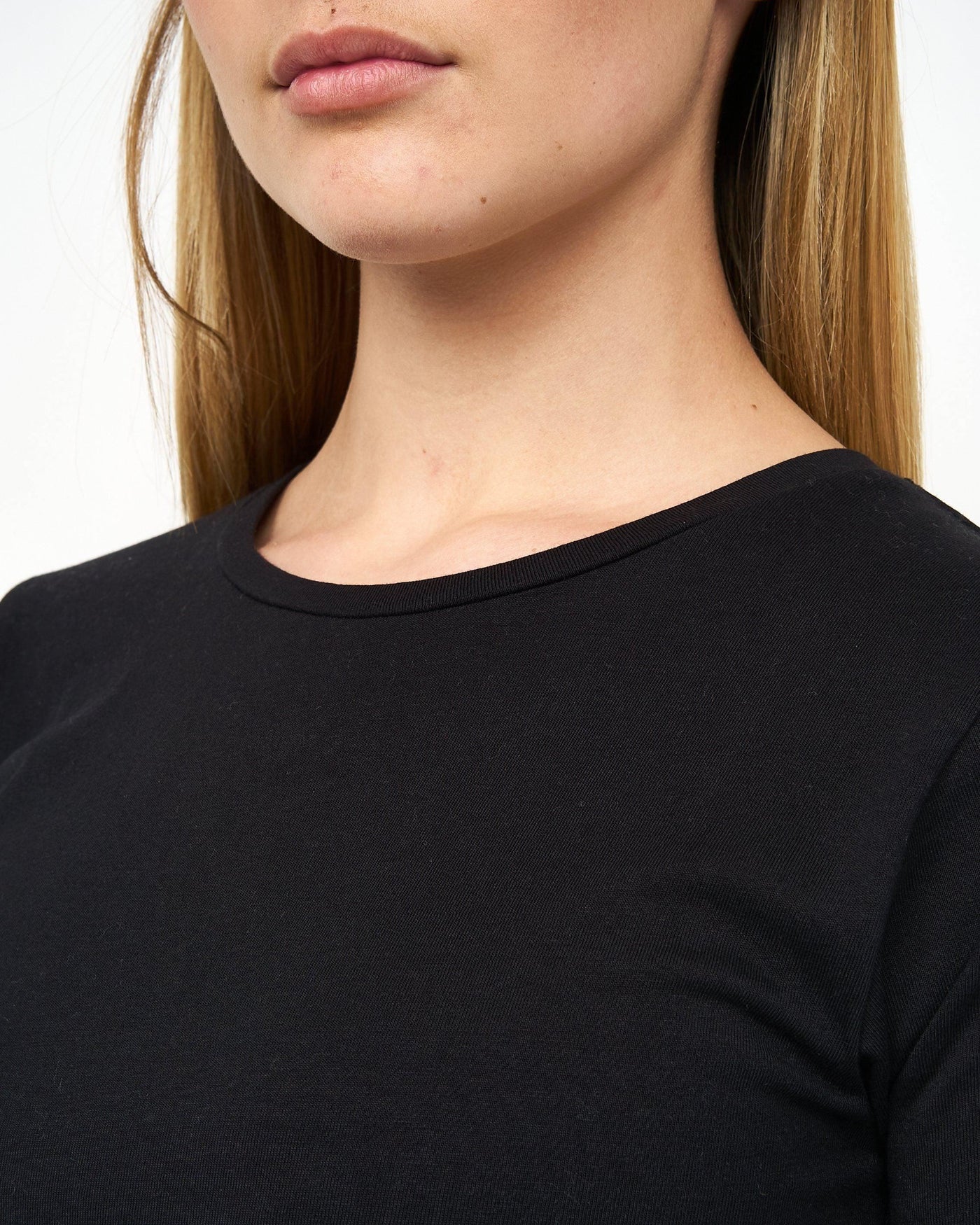 Womens Tilly Crop T-Shirt Black