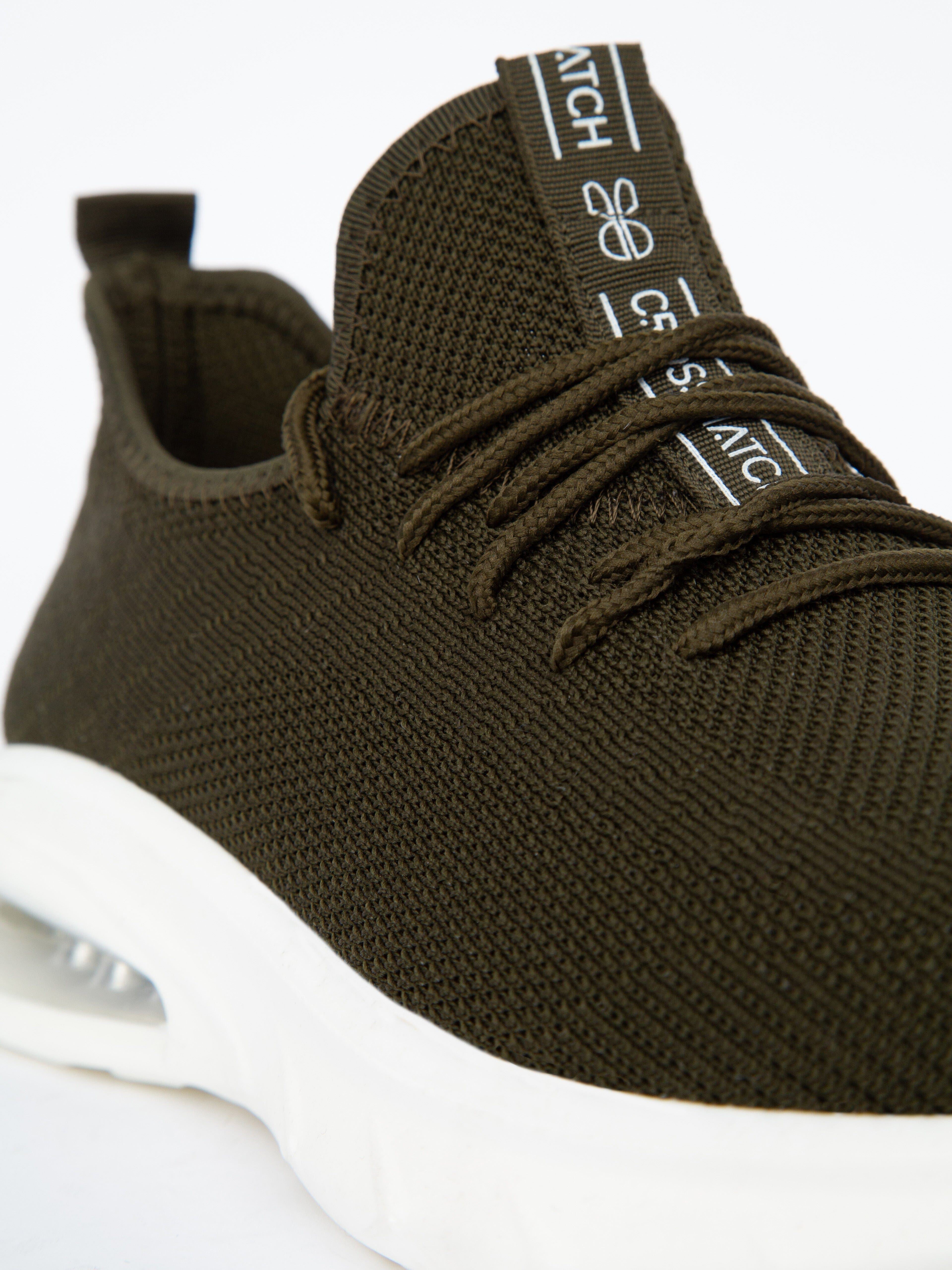 Mens Trevel Trainers Olive