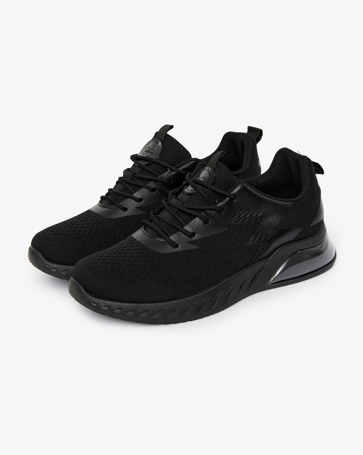 Mens Earsdon Flyknit Trainers Black