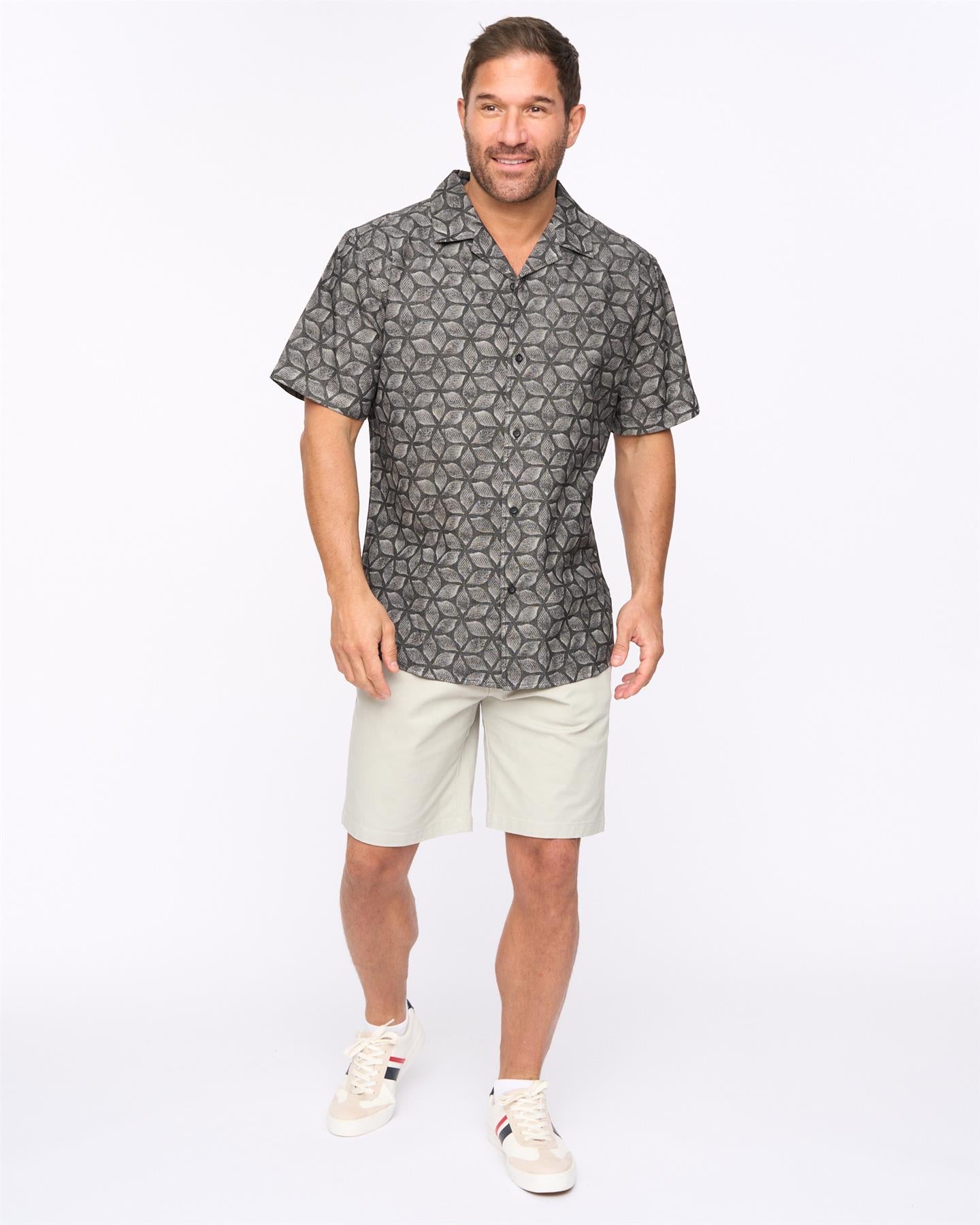 Mens Caladium Short Sleeve Shirt Black