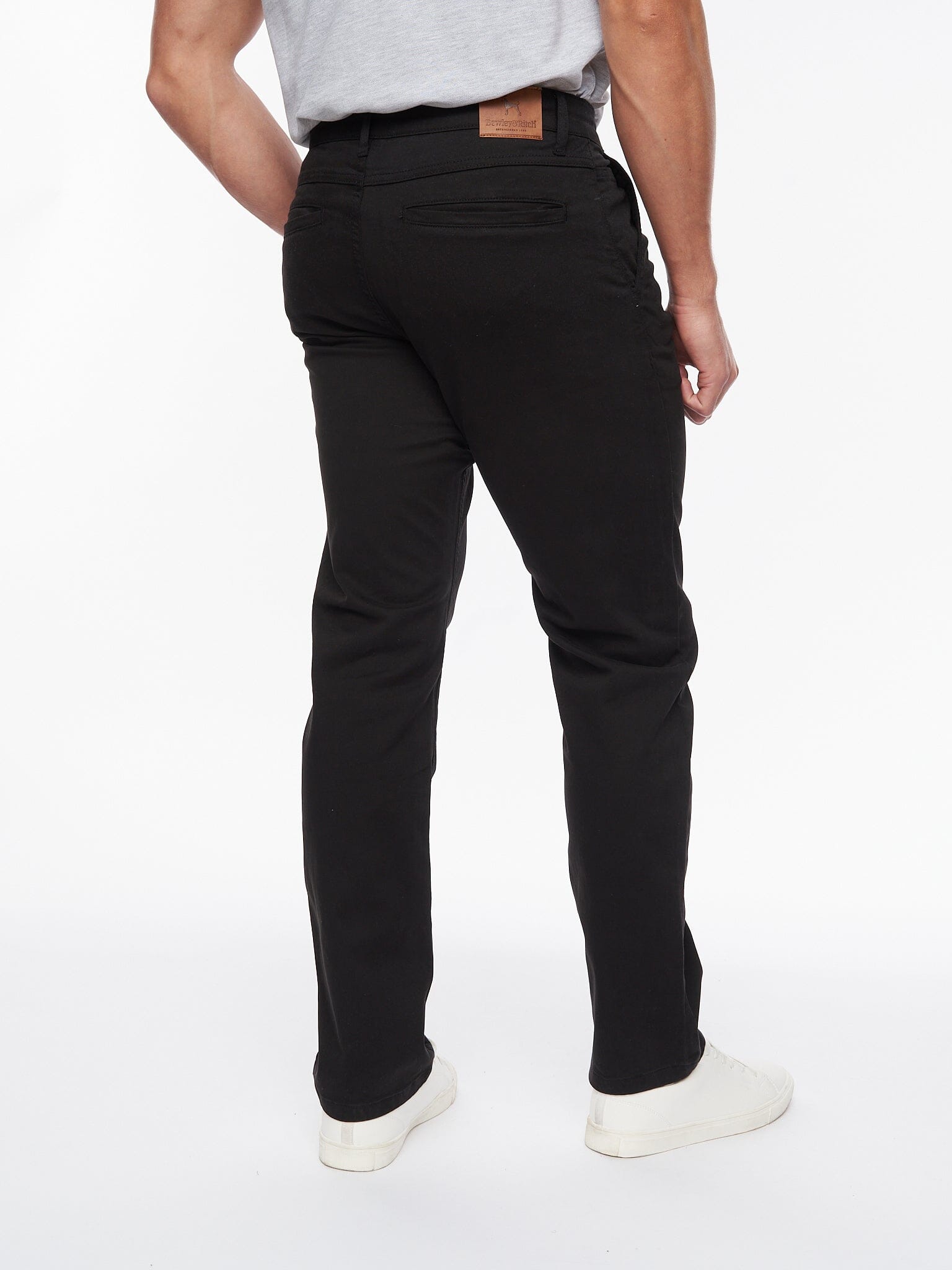 Tasman Chinos Black