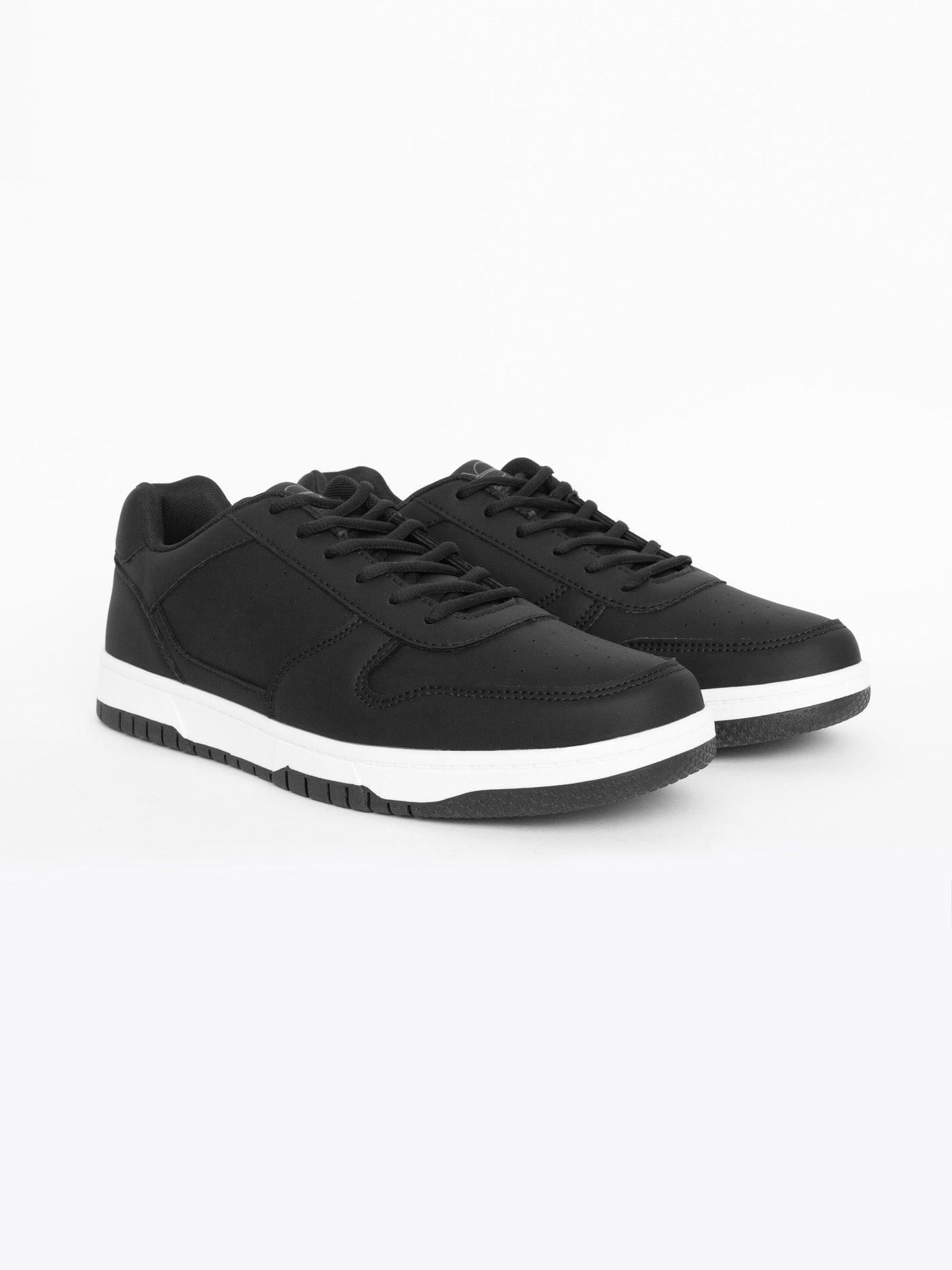 Witham Trainers Black