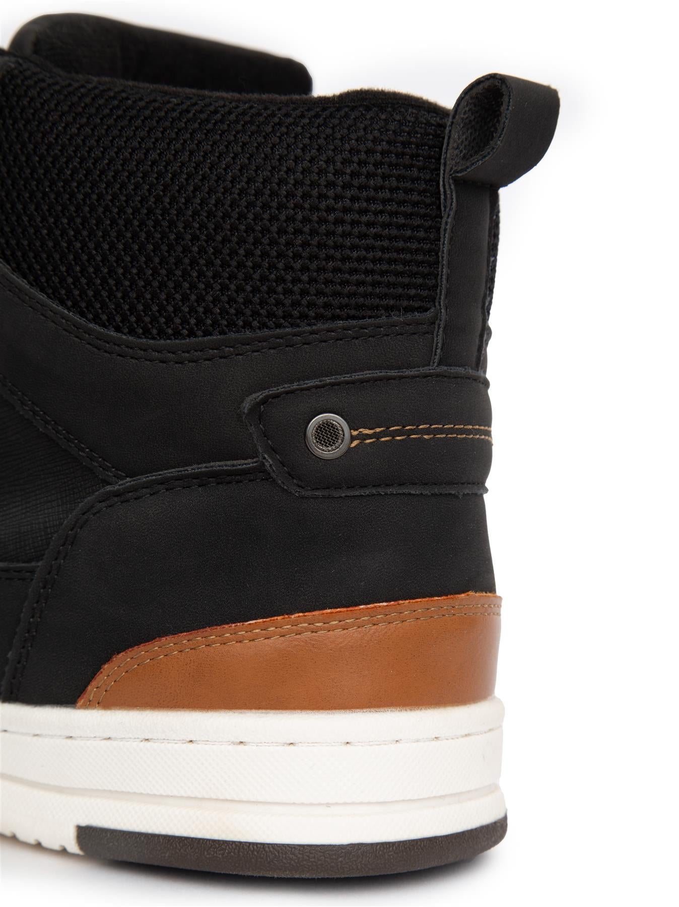Staiger High Tops Black