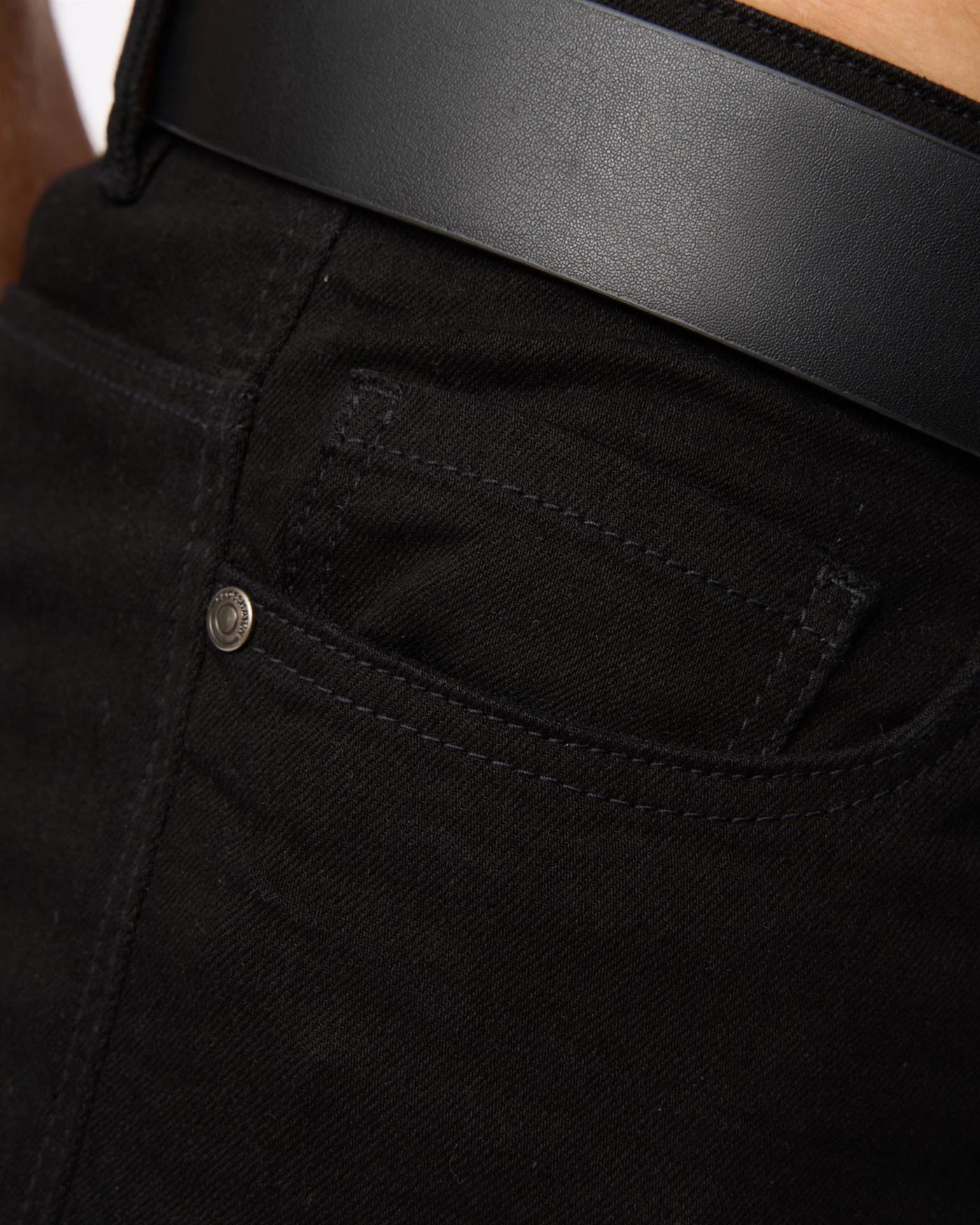 Cadman Straight Jeans Solid Black