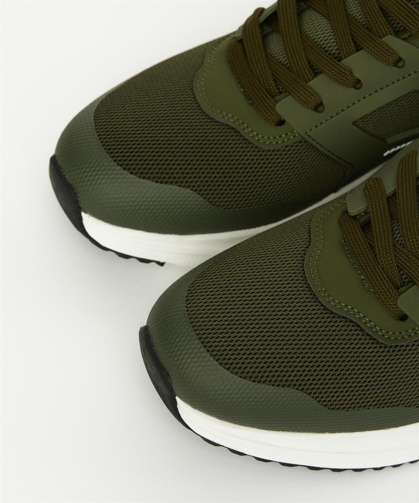 Mens Holywell Flyknit Trainers Olive/White