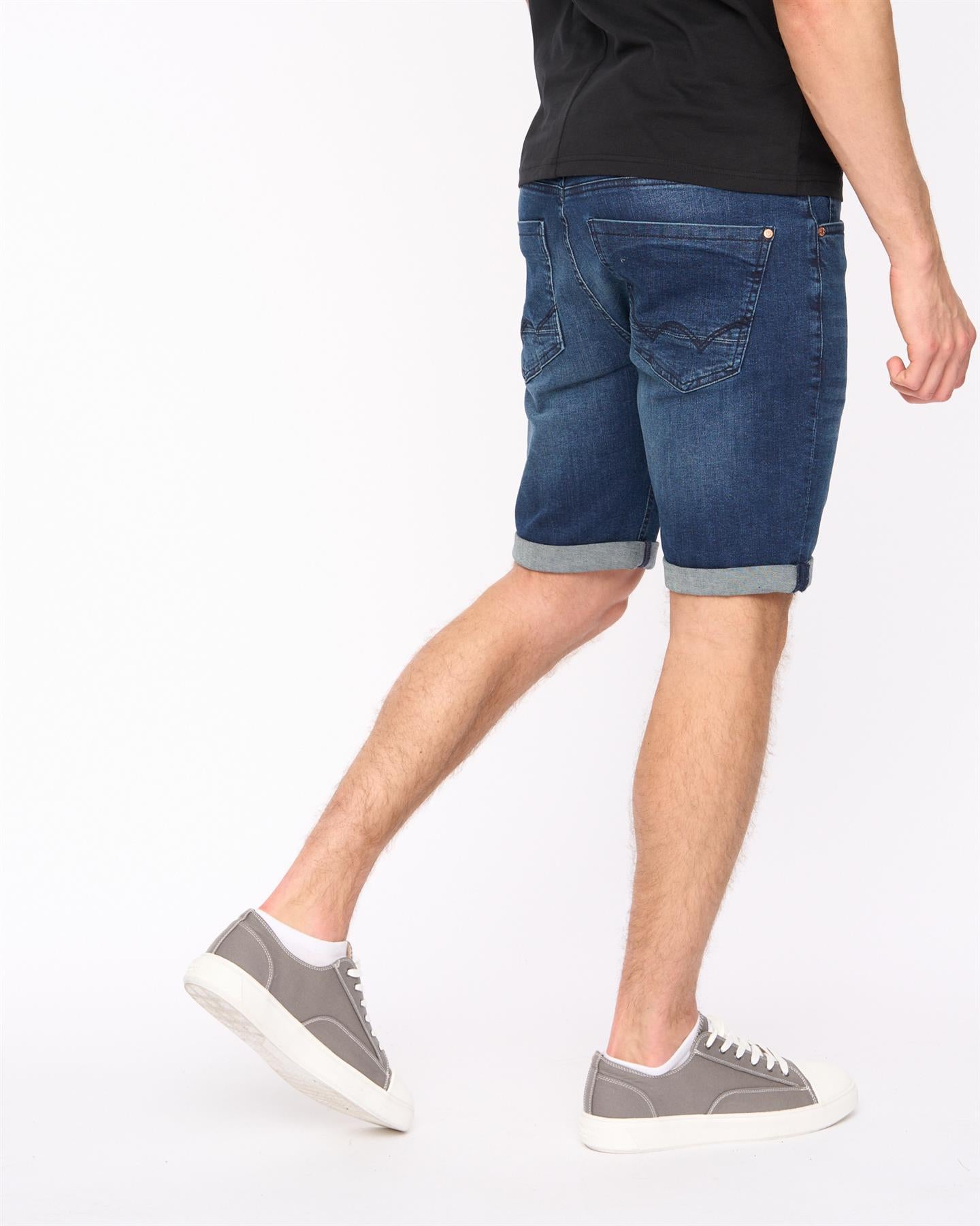 Duck and Cover Mens Zeki Shorts Dark Wash
