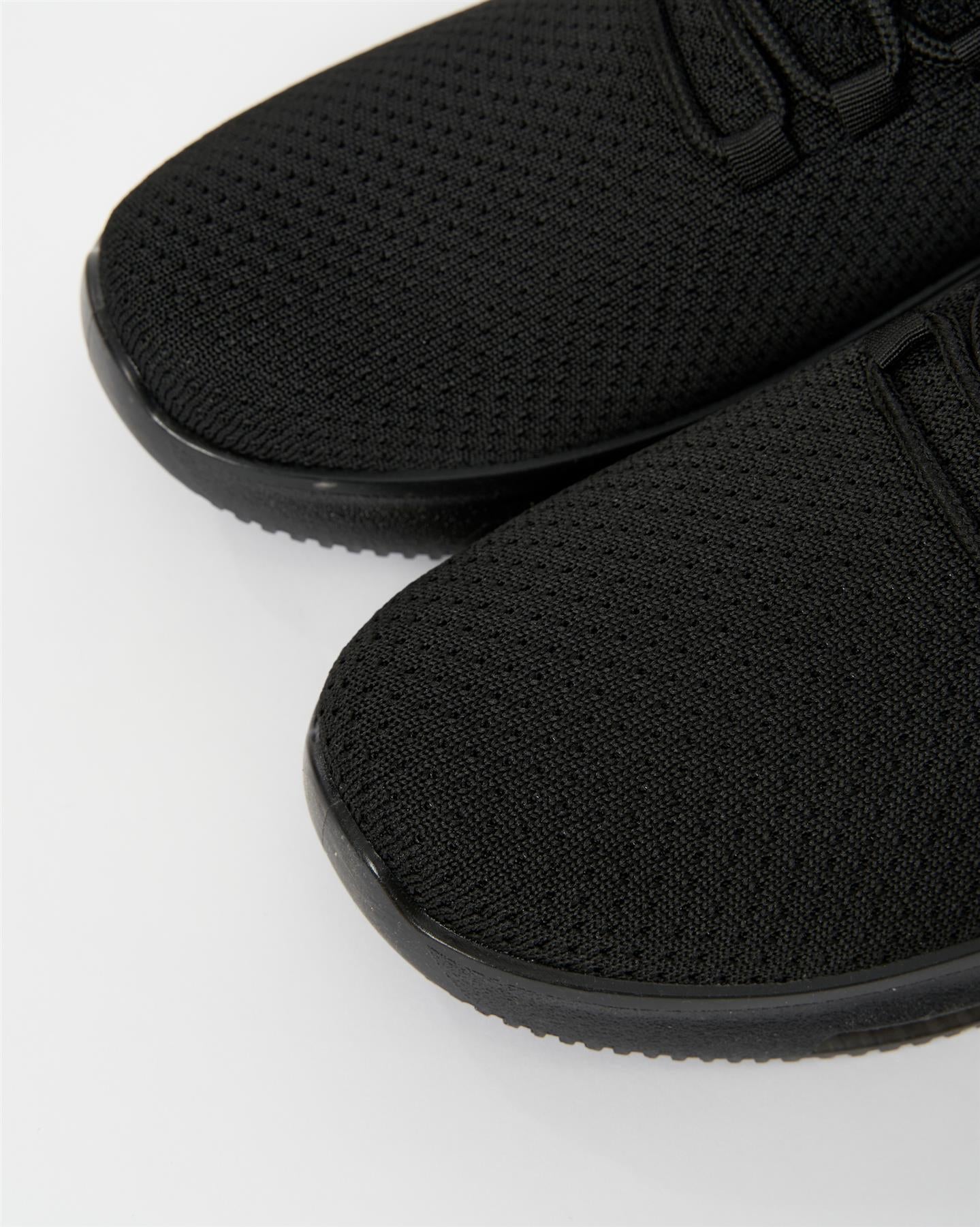 Mens Matfen Flyknit Trainers Black