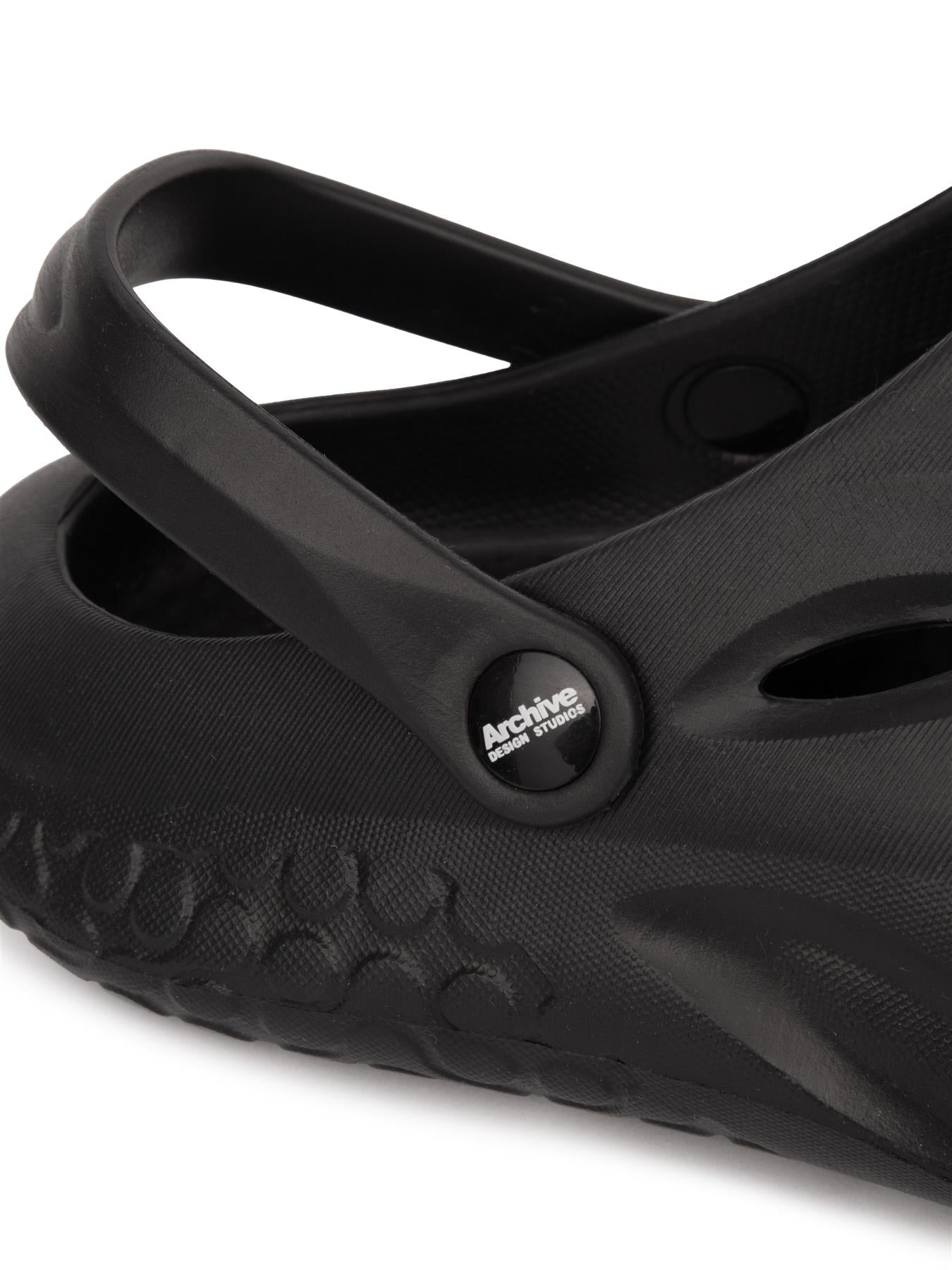 Archive Rift Sandal Black