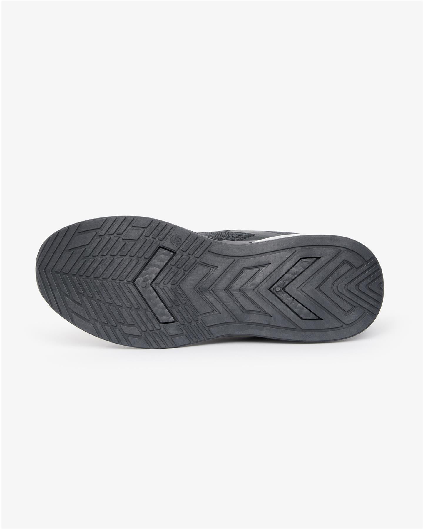 Mens Earsdon Flyknit Trainers Grey