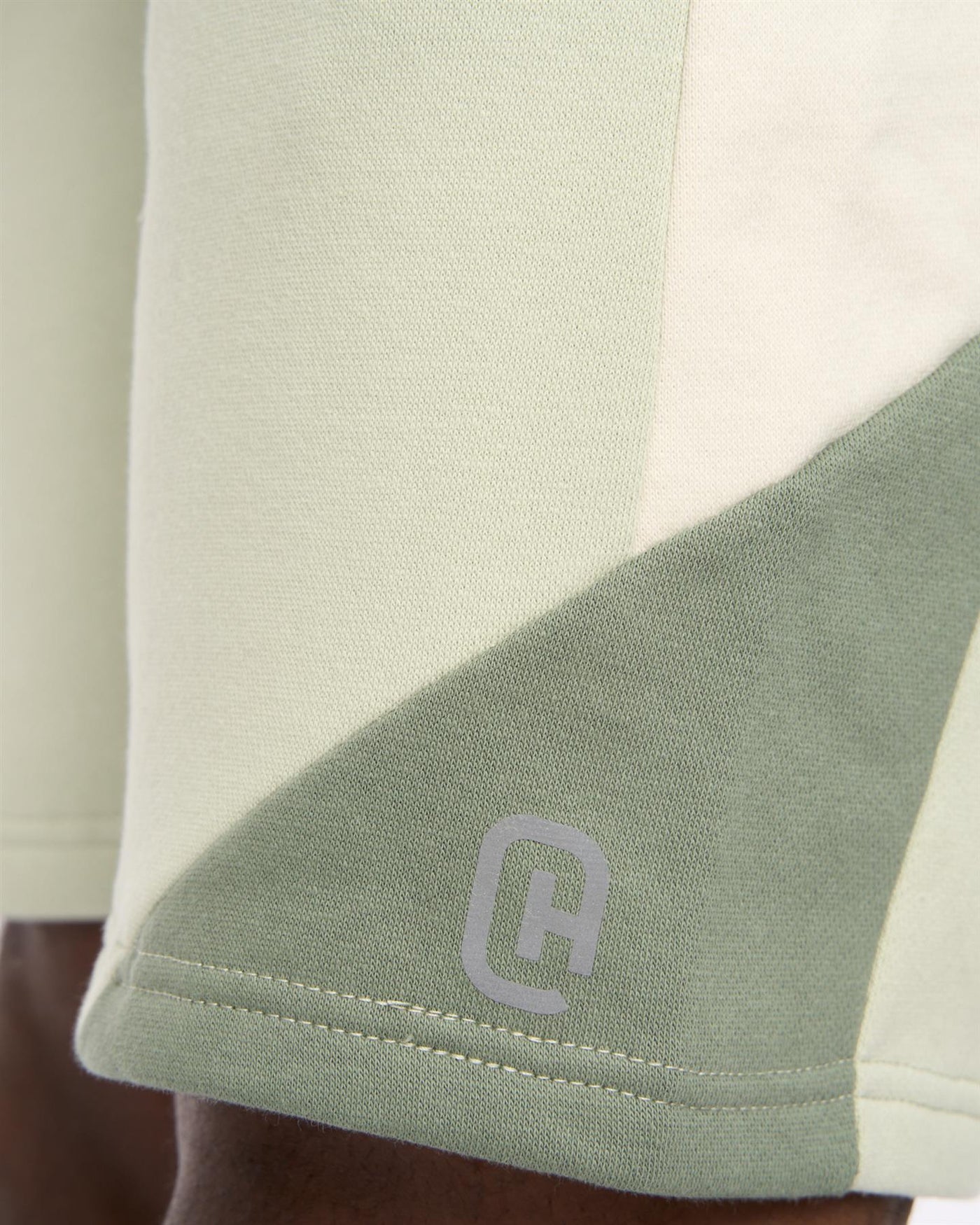 Mens Castlebay Jog Shorts Light Olive